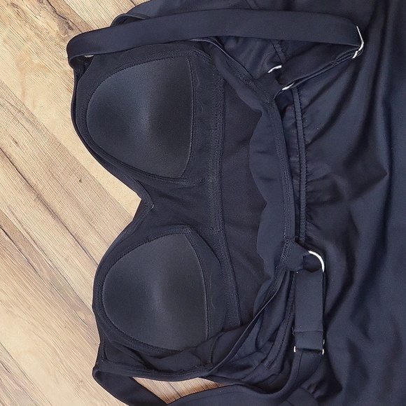 A&H SPORTSWEAR Black Padded Cup 3 Tier Ruffle Tankini Top - Picture 6 of 9